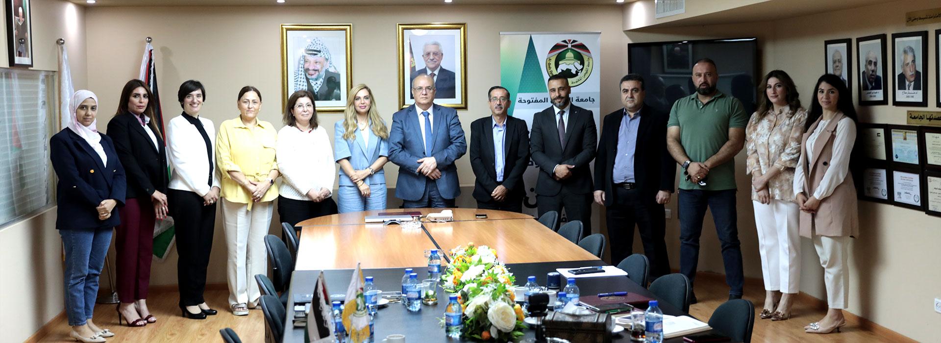 شراكة استراتيجية بين 